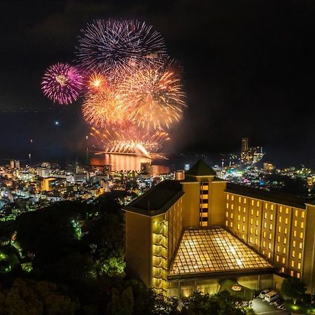 Kamenoi Hotel Atami Атами Екстериор снимка