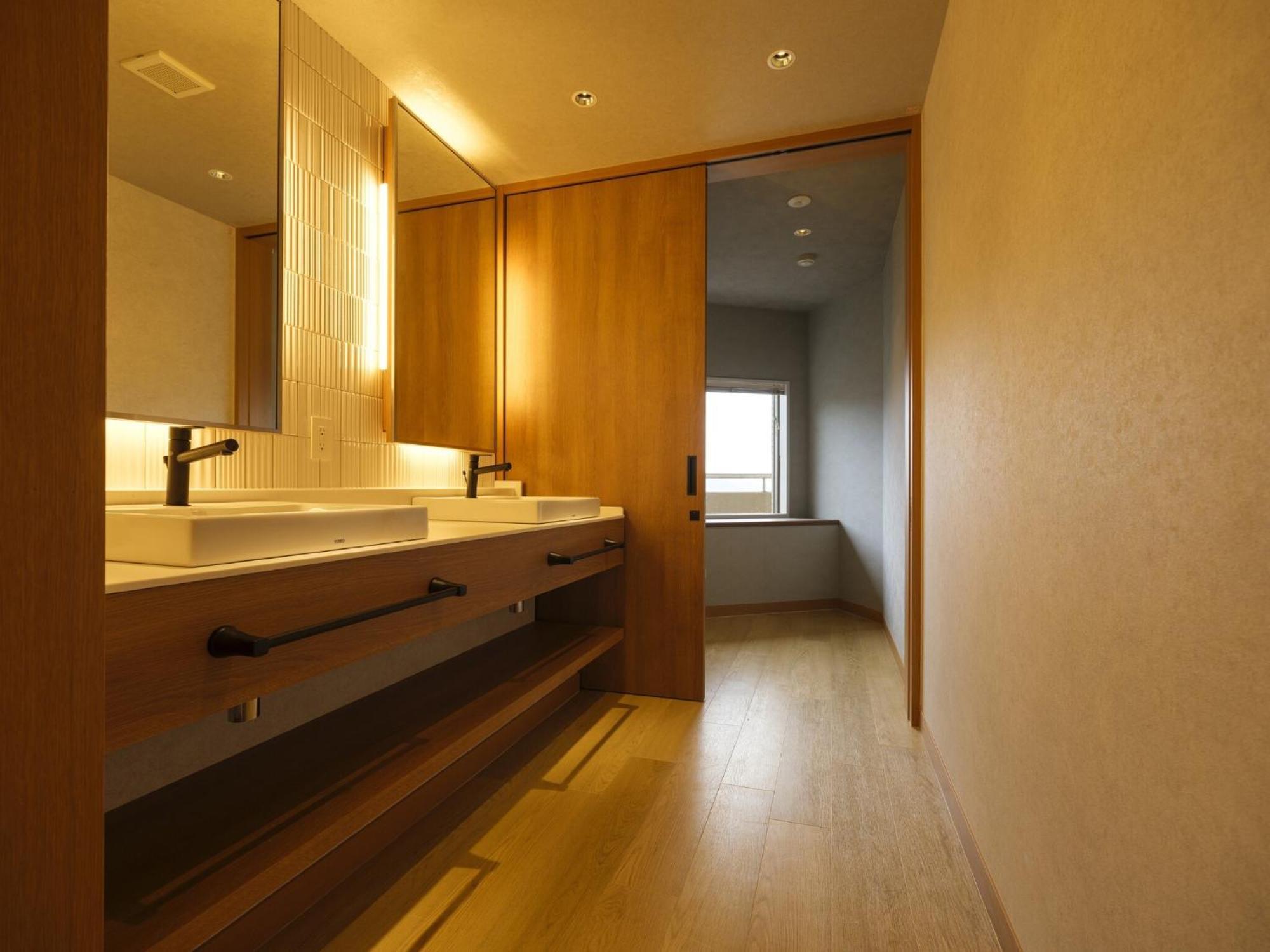 Kamenoi Hotel Atami Атами Екстериор снимка